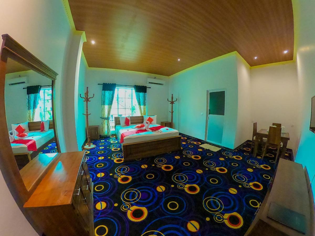 Aurora Banquet And Hotel Chilaw Exteriör bild