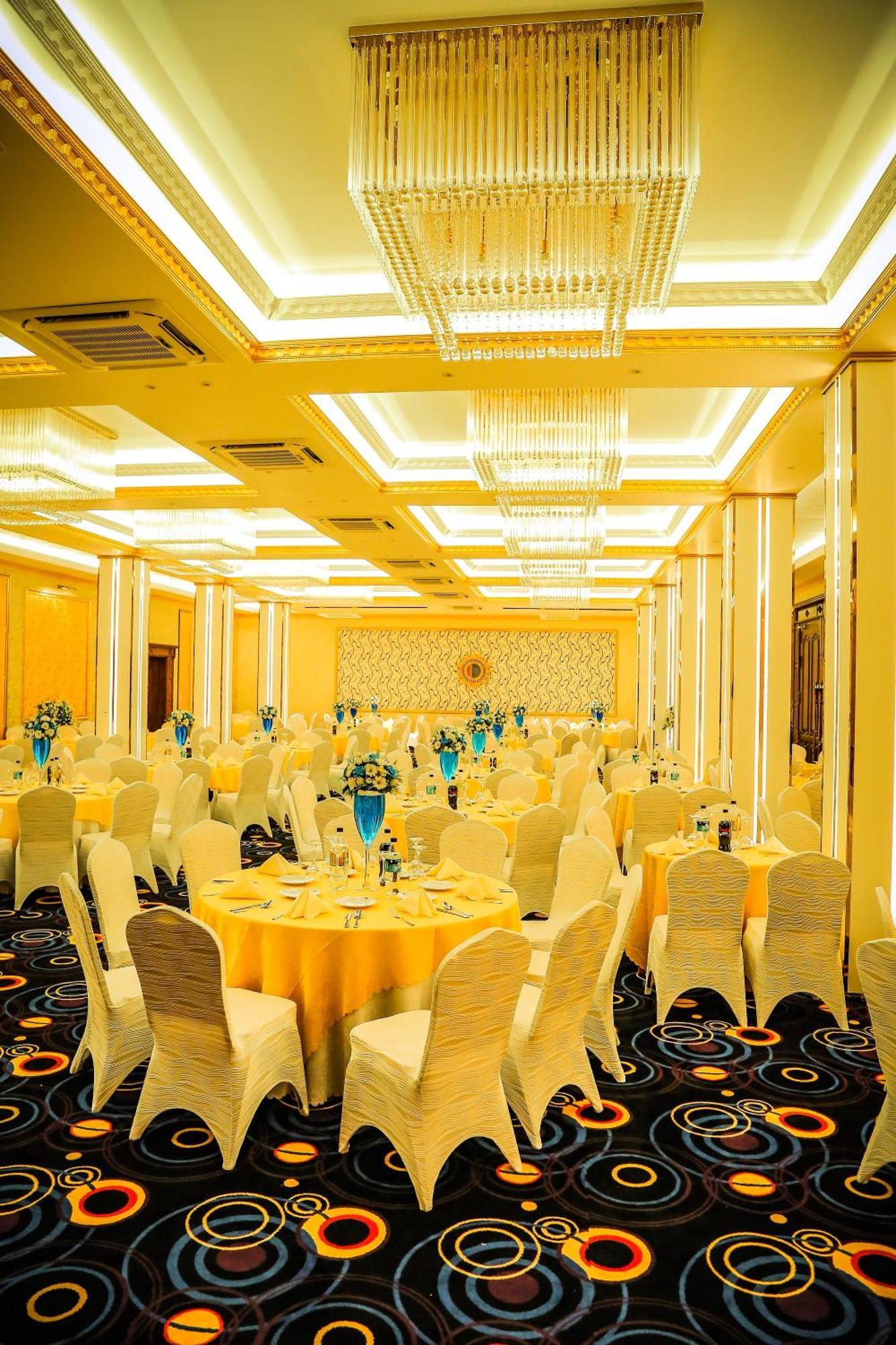 Aurora Banquet And Hotel Chilaw Exteriör bild